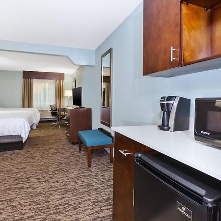 Holiday Inn Express & Suites Carmel North - Westfield By Ihg Exterior photo