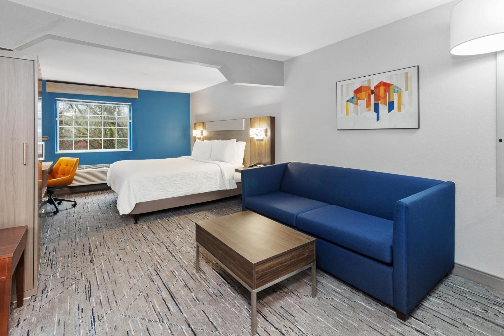 Holiday Inn Express & Suites Carmel North - Westfield By Ihg Exterior photo